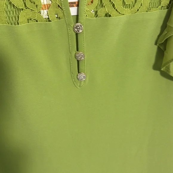 Anne Klein Green Ruffled Blouse with Lace Neckline - Picture 3 of 5